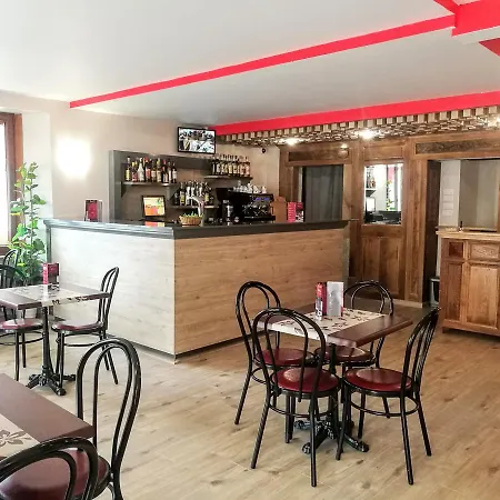 Le Petit Relais